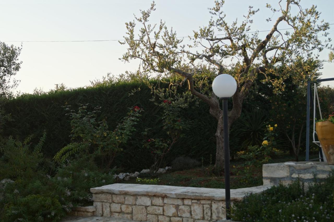לינה וארוחת בוקר אלברובלו La Casa Del Nonno מראה חיצוני תמונה